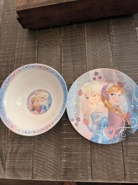 Disney Frozen Elsa Anna Ceramic Bowl and Plate Set